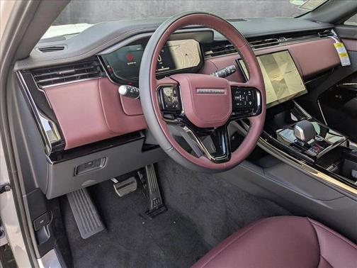 2025 Land Rover Range Rover Sport SE