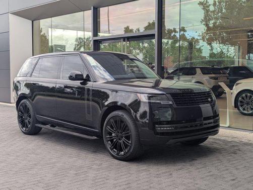 Santorini Black Metallic 2026 Land Rover Range Rover P530 SE 7 Seat