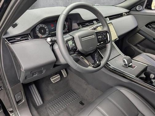 2026 Land Rover Range Rover Evoque Dynamic SE