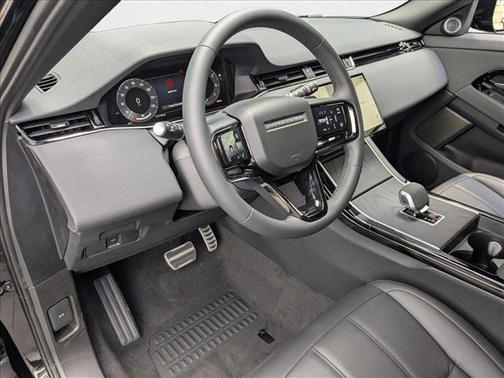 2026 Land Rover Range Rover Evoque Dynamic SE
