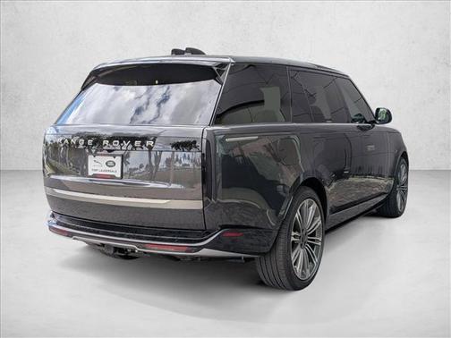 Carpathian Grey Premium Metallic 2026 Land Rover Range Rover P530 SE 7 Seat