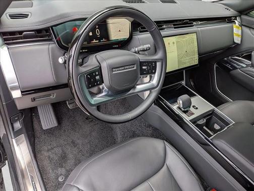 Carpathian Grey Premium Metallic 2026 Land Rover Range Rover P530 SE 7 Seat