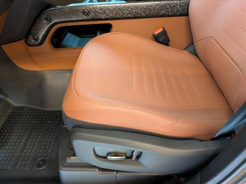 2026 Land Rover Defender P635 OCTA