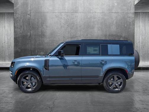 2025 Land Rover Defender 110 P400 S