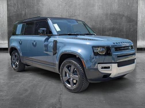 2025 Land Rover Defender 110 P400 S