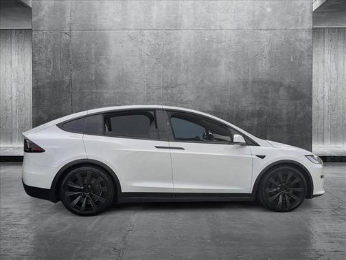 2023 Tesla Model X Standard Range