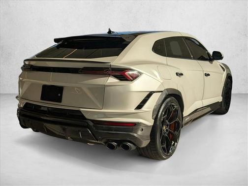 2024 Lamborghini Urus Performante