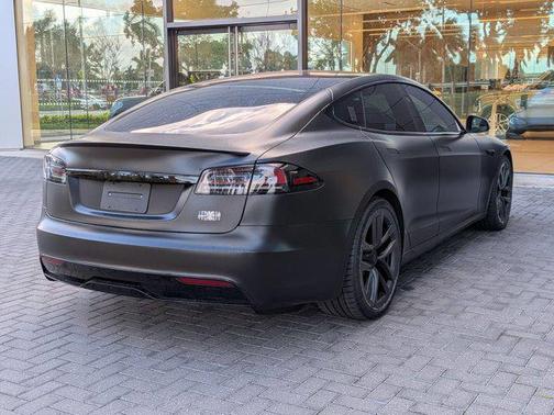2024 Tesla Model S Plaid