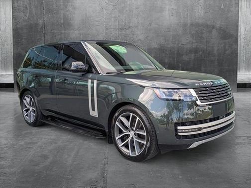 2025 Land Rover Range Rover P550e Autobiography
