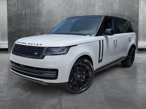 2025 Land Rover Range Rover P400 SE 7 Seat