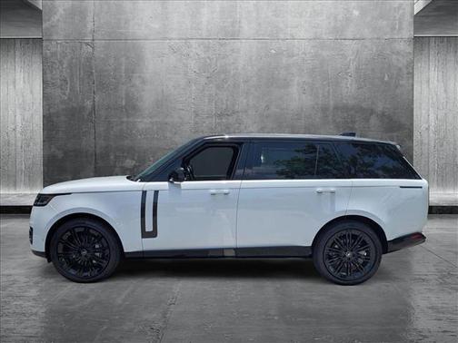 2025 Land Rover Range Rover P400 SE 7 Seat