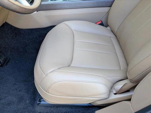 2026 Land Rover Range Rover P400 SE 7 Seat