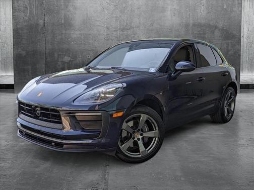 2022 Porsche Macan Base