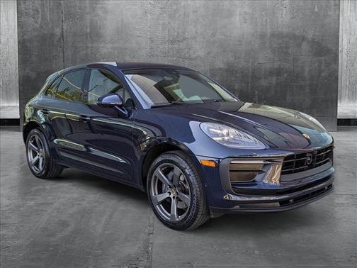 2022 Porsche Macan Base