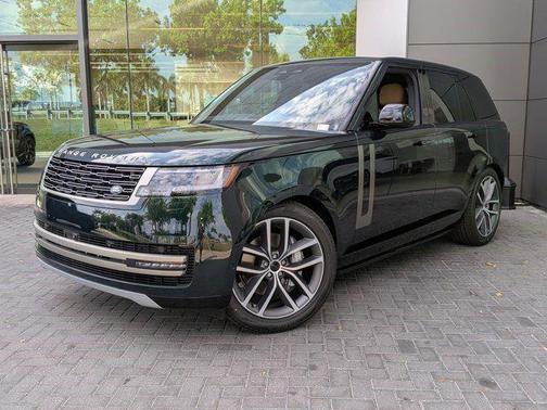British Racing Green SV Bespoke Ultra Met Gloss 2026 Land Rover Range Rover P400 SE