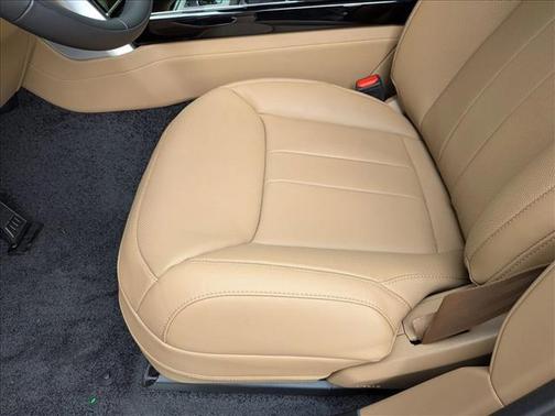 British Racing Green SV Bespoke Ultra Met Gloss 2026 Land Rover Range Rover P400 SE