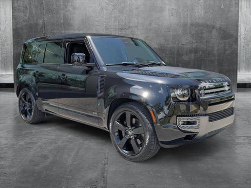 2023 Land Rover Defender 110 V8