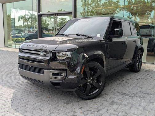 2023 Land Rover Defender 110 V8