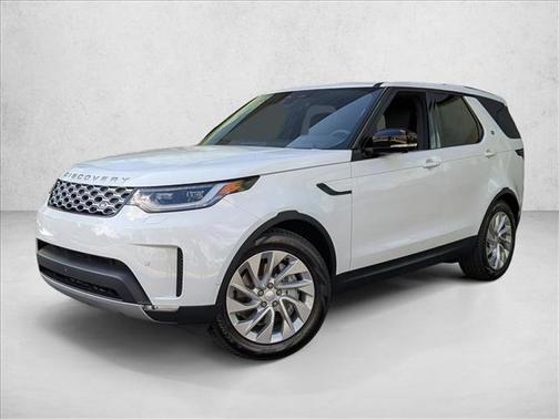 Fuji White 2026 Land Rover Discovery S