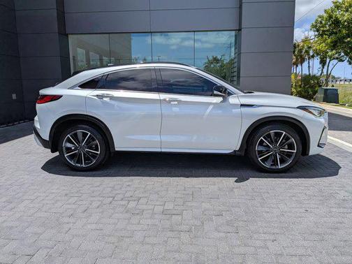 Radiant White 2023 INFINITI QX55 LUXE