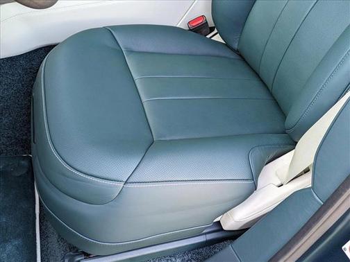 2025 Land Rover Range Rover P615 SV