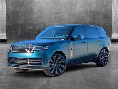 2025 Land Rover Range Rover P615 SV
