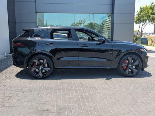 2024 Jaguar F-PACE SVR P550 AWD Automatic