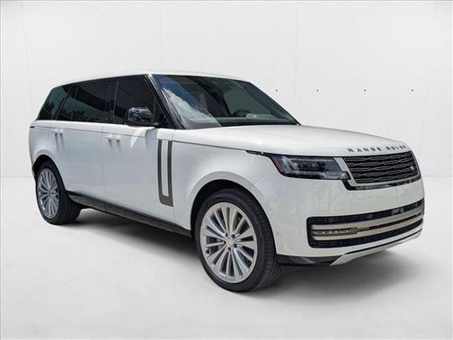 2025 Land Rover Range Rover P400 SE 7 Seat