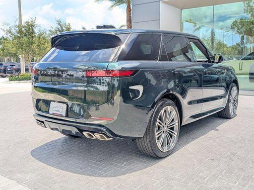 2025 Land Rover Range Rover Sport SE
