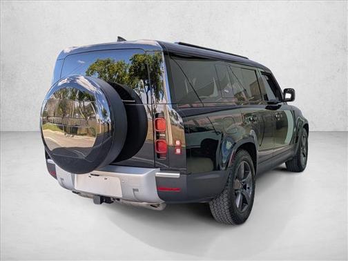 2024 Land Rover Defender 130 P400 S