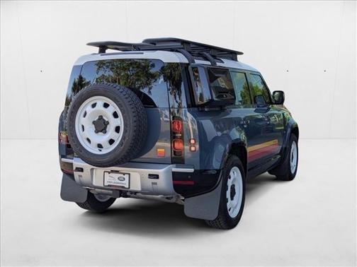 2025 Land Rover Defender 110 P300