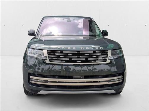 2023 Land Rover Range Rover P530 SE