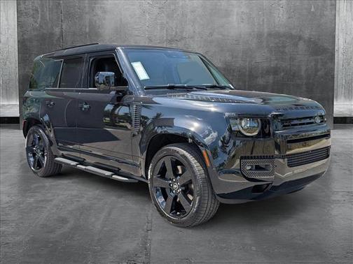 2025 Land Rover Defender 110 P400 X-Dynamic SE
