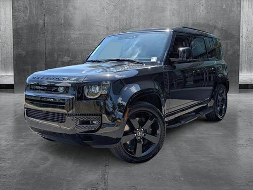 2025 Land Rover Defender 110 P400 X-Dynamic SE