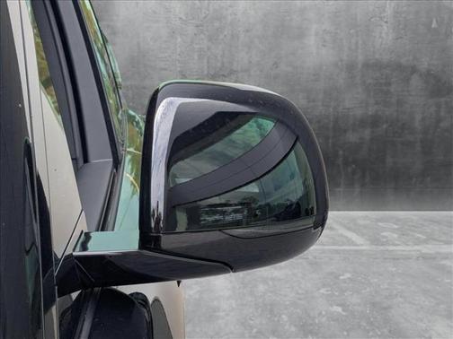 2025 Land Rover Range Rover P400 SE