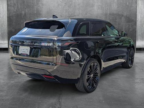 2026 Land Rover Range Rover Velar P400 Dynamic SE