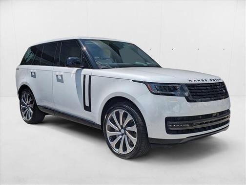 2025 Land Rover Range Rover P400 SE