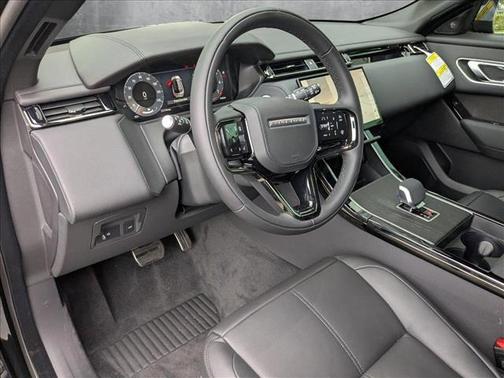 2026 Land Rover Range Rover Velar P250 SE R-Dynamic