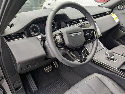 2026 Land Rover Range Rover Evoque Dynamic SE