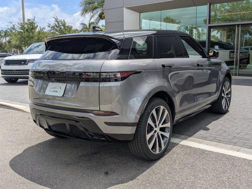2026 Land Rover Range Rover Evoque Dynamic SE