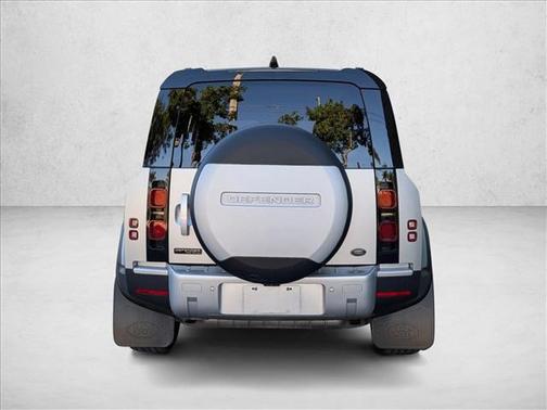 2020 Land Rover Defender 110 First Edition