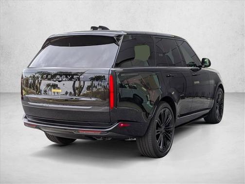 2026 Land Rover Range Rover P530 Autobiography