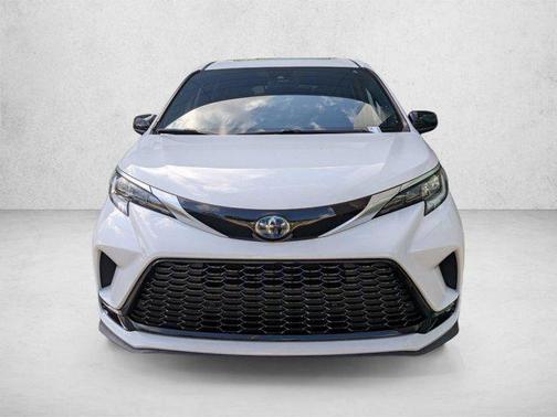 White 2022 Toyota Sienna XSE 7 Passenger