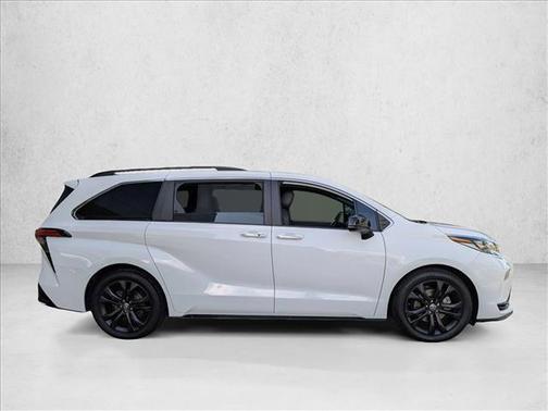 White 2022 Toyota Sienna XSE 7 Passenger