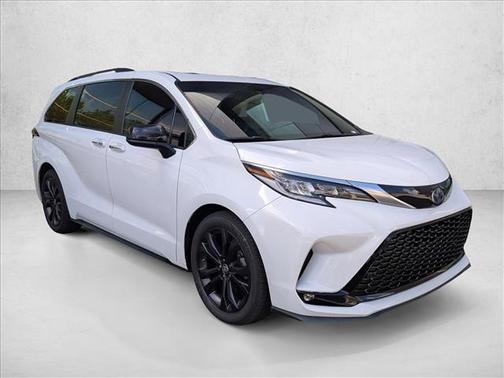 White 2022 Toyota Sienna XSE 7 Passenger