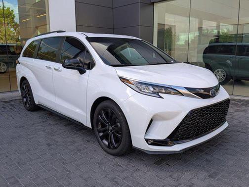 White 2022 Toyota Sienna XSE 7 Passenger