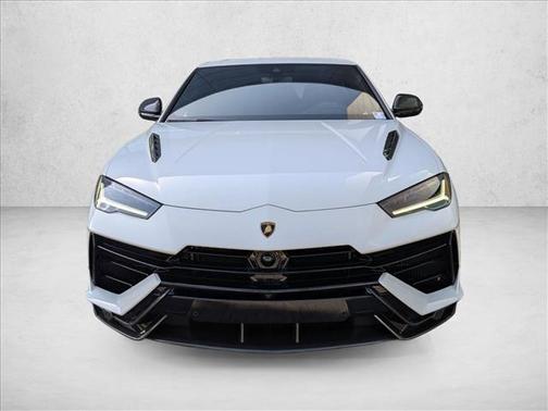 2023 Lamborghini Urus Performante