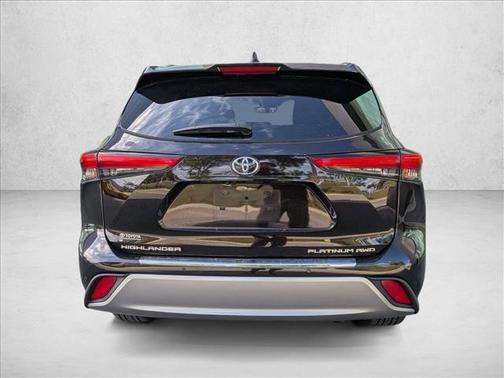 Opulent Amber 2021 Toyota Highlander Platinum