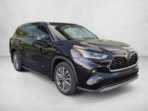 Opulent Amber 2021 Toyota Highlander Platinum
