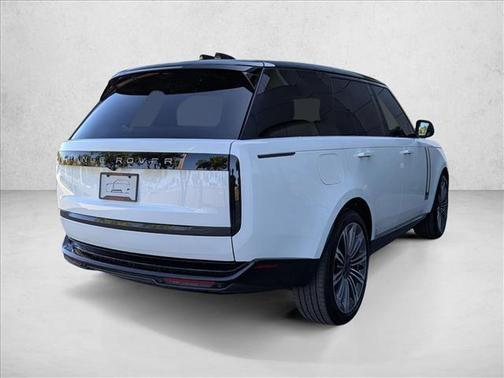 2026 Land Rover Range Rover P400 SE